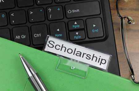 10 Top Tips for College Scholarship Success